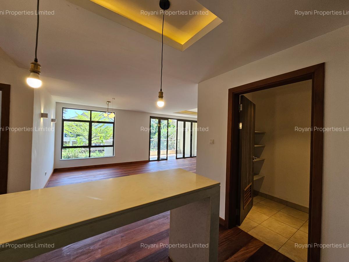4 Bed House with En Suite in Ruaka - 11
