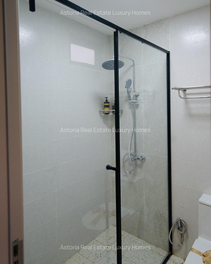 Studio Apartment with En Suite at 2026-234 - 4