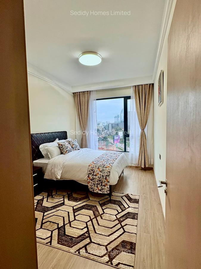 Serviced 1 Bed Apartment with En Suite in Riverside - 12