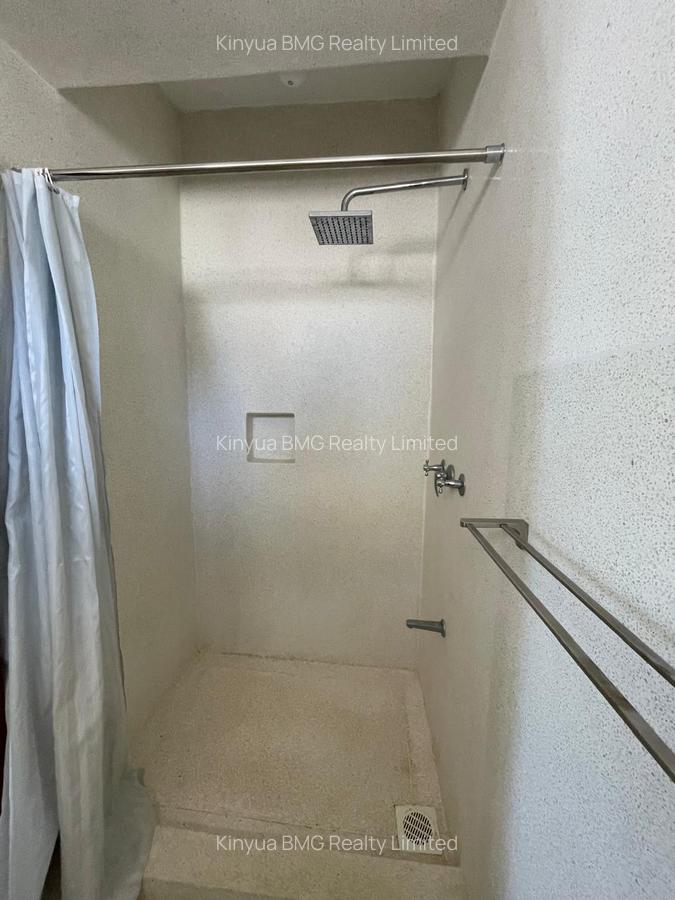 Serviced 3 Bed Apartment with En Suite in Nyali Area - 8