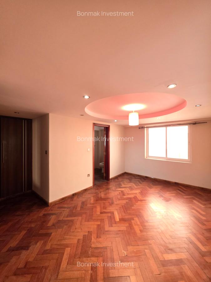 4 Bed Townhouse with En Suite at Lavington Green - 15