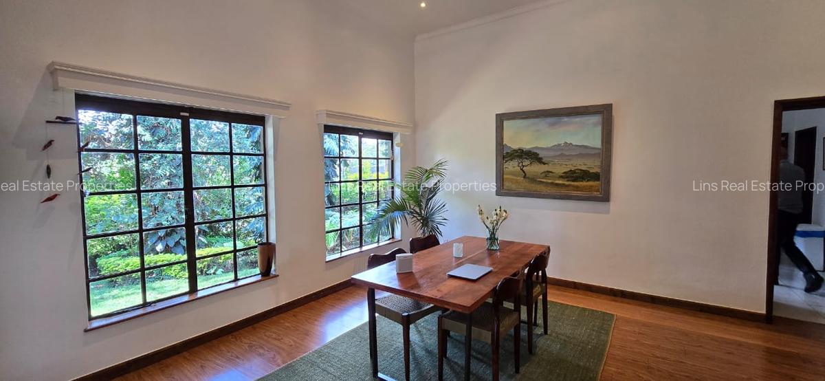4 Bed Townhouse with En Suite in Spring Valley - 7