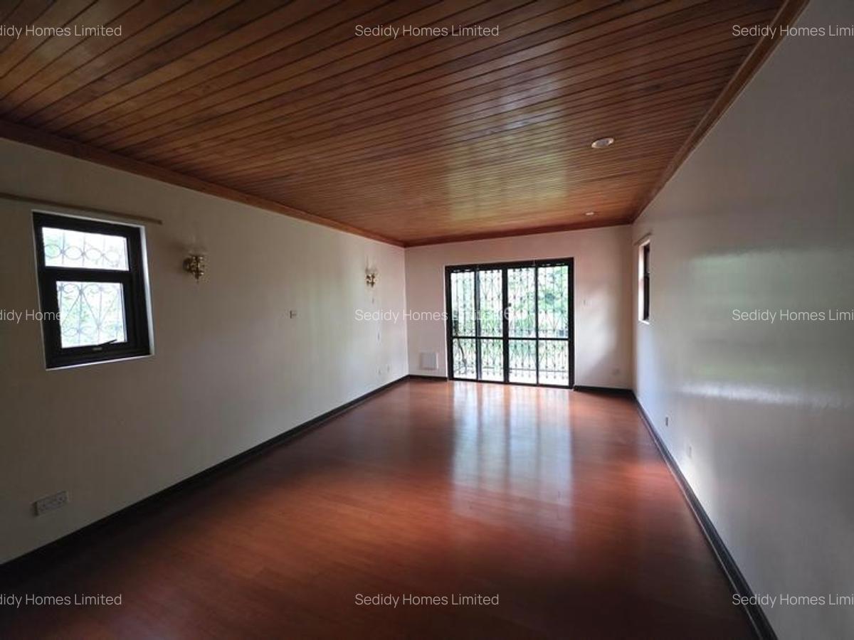 5 Bed House with En Suite in Muthaiga - 10