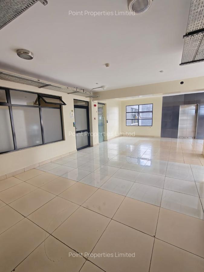 6,068 ft² Commercial Property with Fibre Internet in Westlands Area - 4