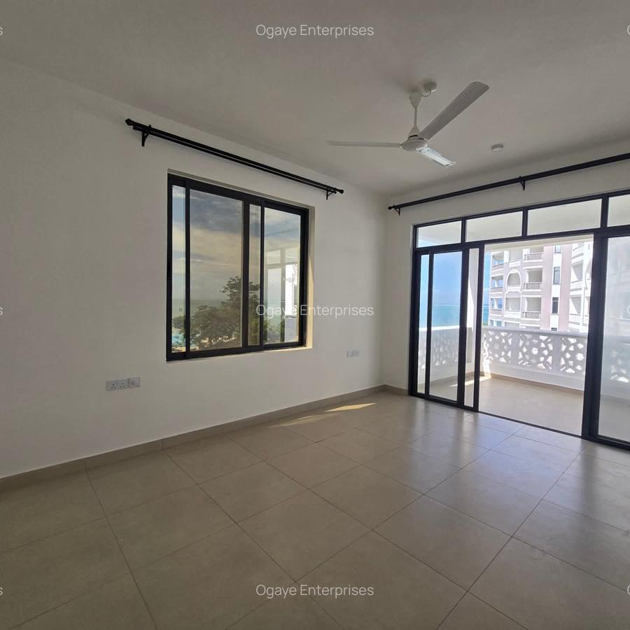 2 Bed Apartment with En Suite at Baobab - 7