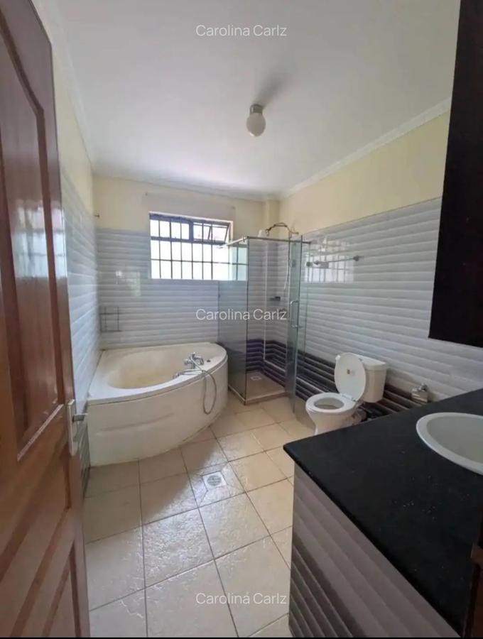 4 Bed Townhouse with En Suite at Kirawa Road - 3