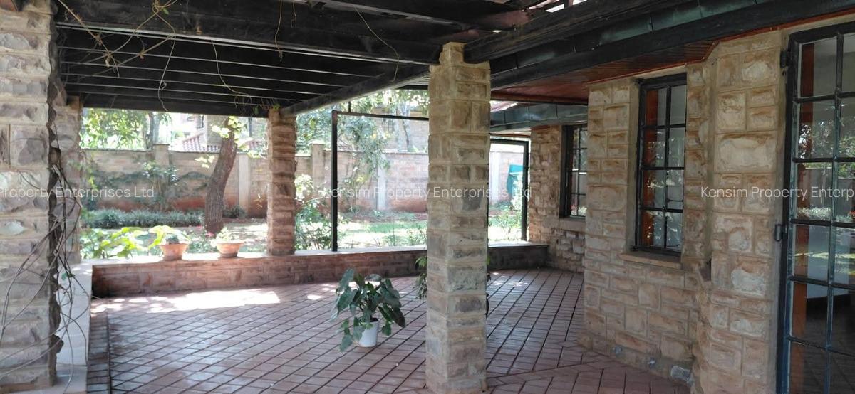 5 Bed Townhouse with En Suite in Runda - 8