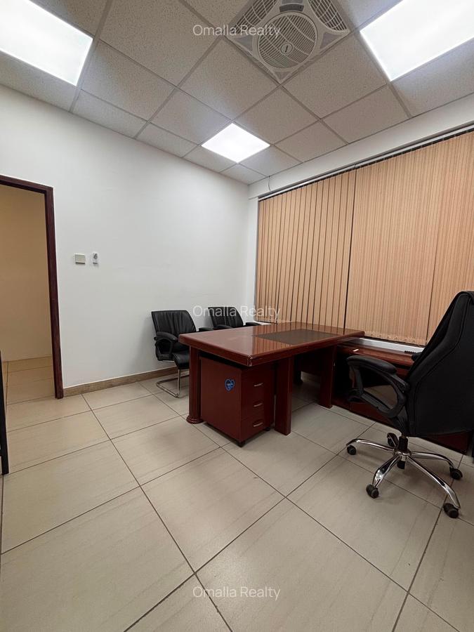 960 ft² Office with Service Charge Included in Westlands Area - 2
