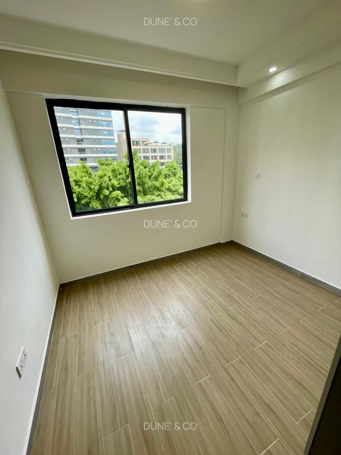 2 Bed Apartment with En Suite in Westlands Area - 9
