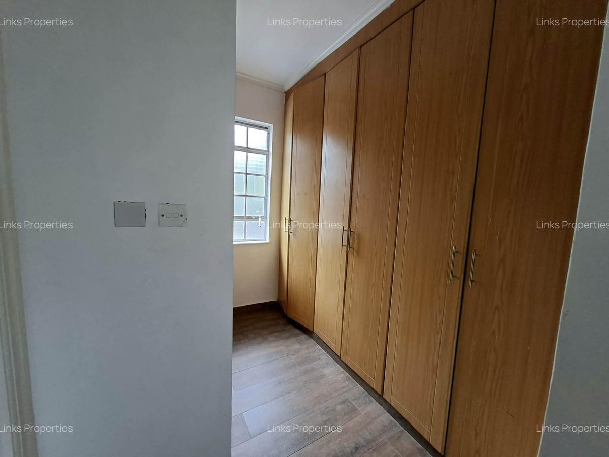 5 Bed Townhouse with En Suite at Karen - 9