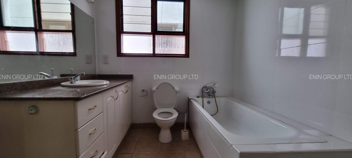 4 Bed Townhouse with En Suite at Kileleshwa - 16