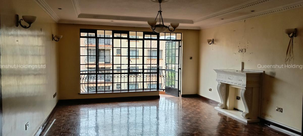 3 Bed Apartment with En Suite in Westlands Area - 15