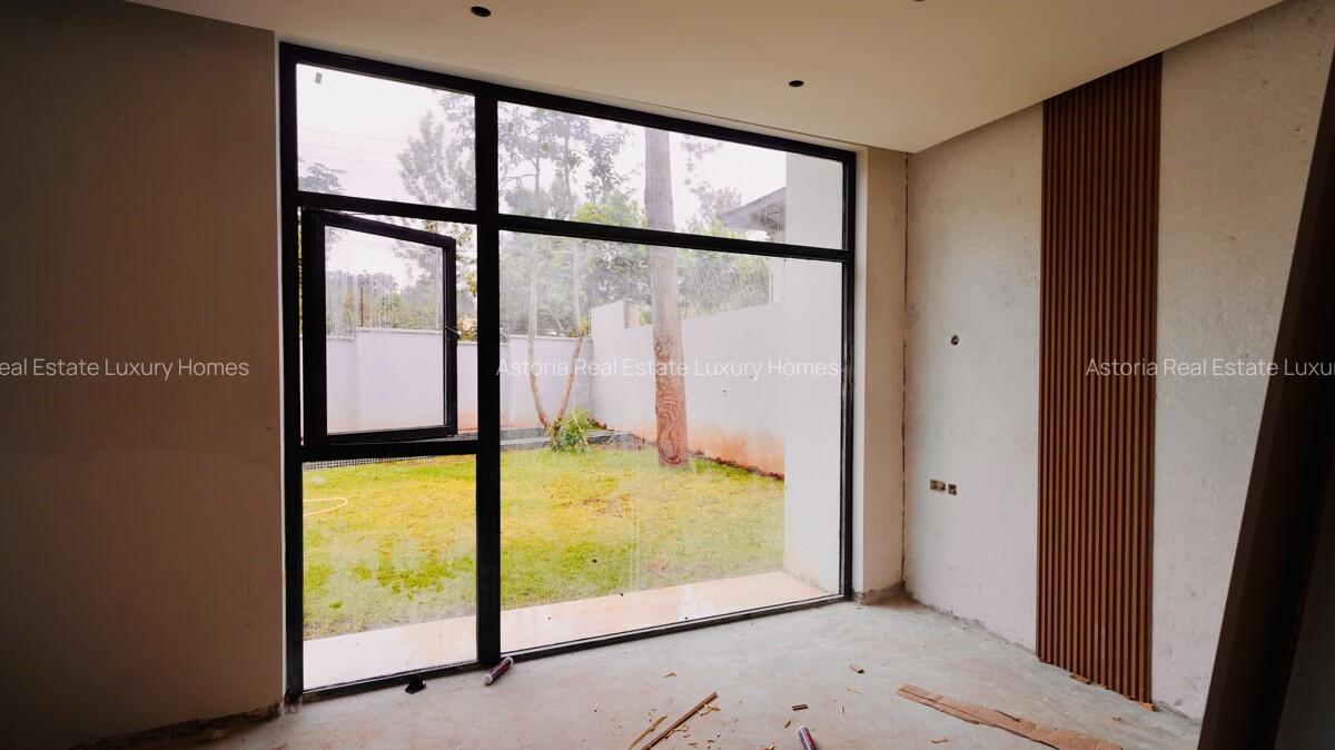5 Bed Villa with En Suite at 2026-187 - 16