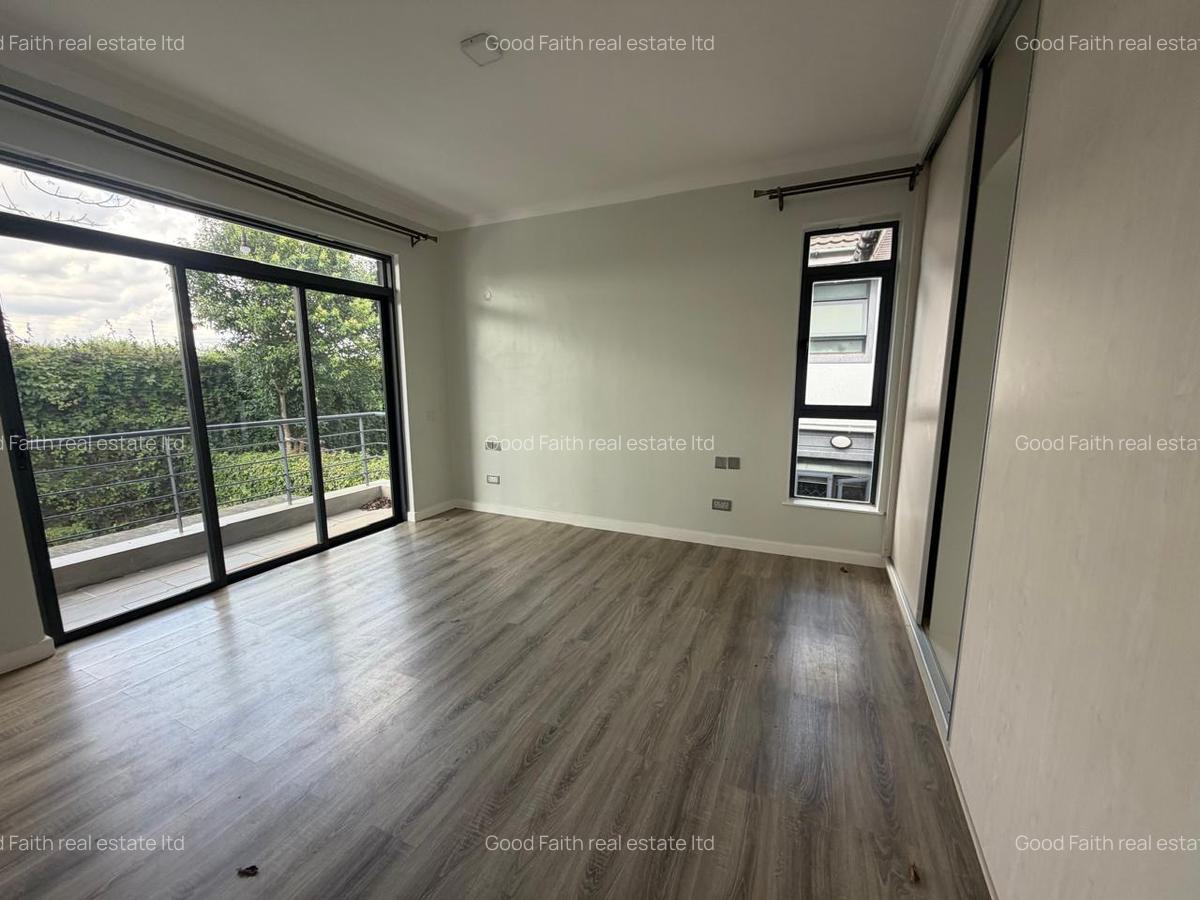 4 Bed Villa with En Suite in Kiambu Road - 10