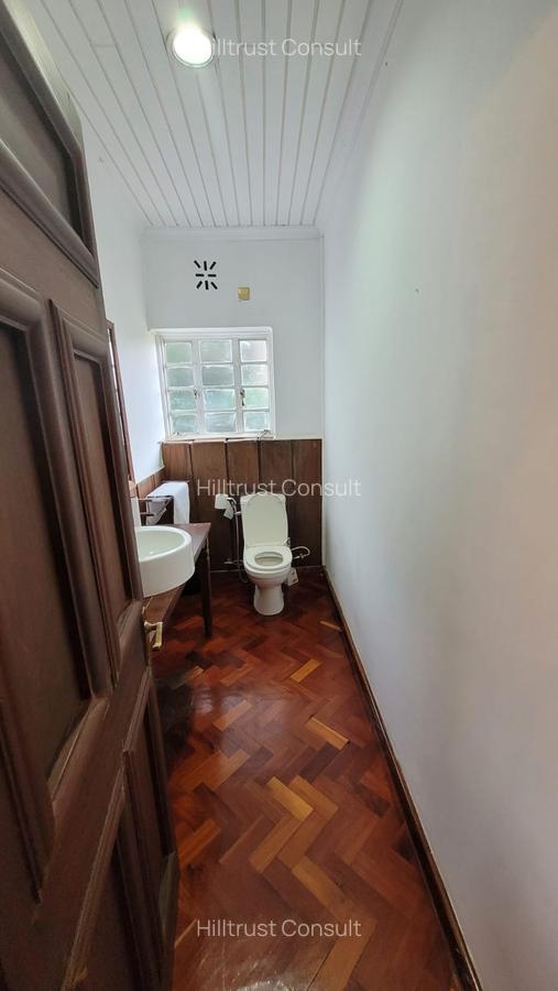 4 Bed Townhouse with En Suite in Gigiri - 12