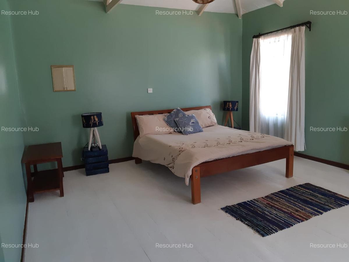 3 Bed Townhouse with En Suite at Karen - 14