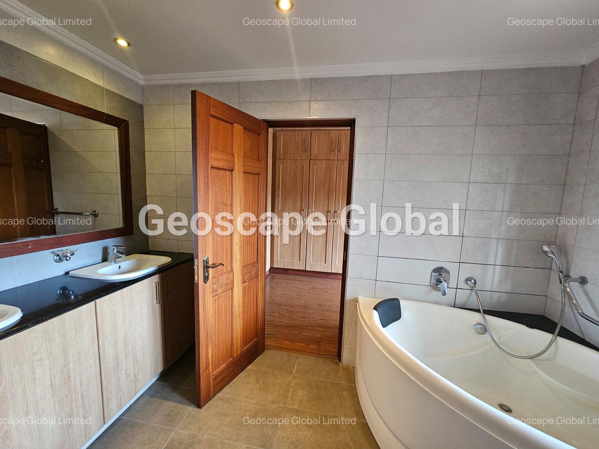 5 Bed House with En Suite in Gigiri - 6