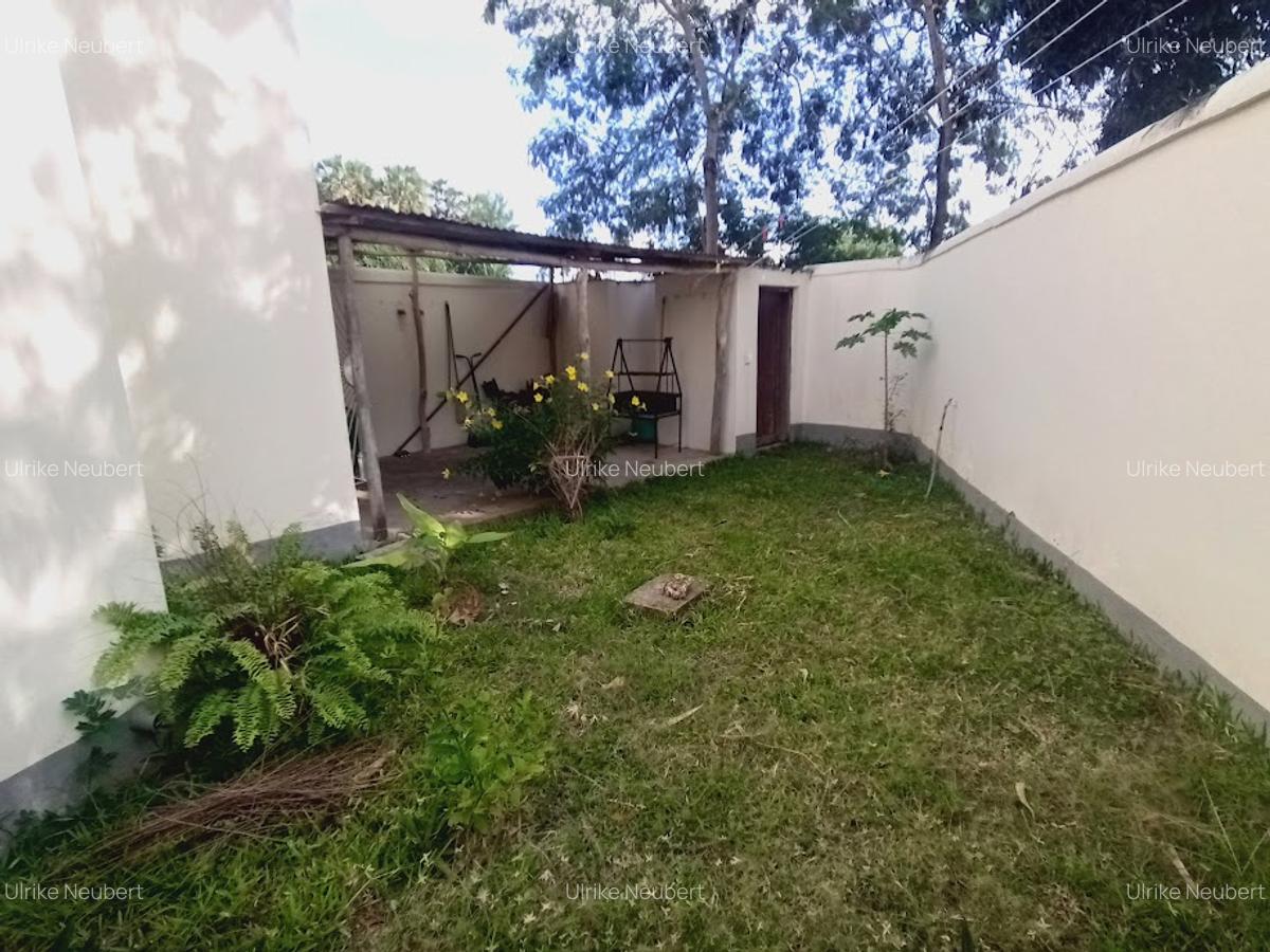 3 Bed House with En Suite at Ocean Beach Drive - 10