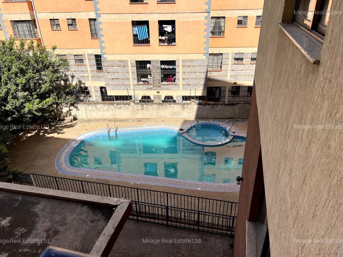 3 Bed Apartment with En Suite in Lavington - 19