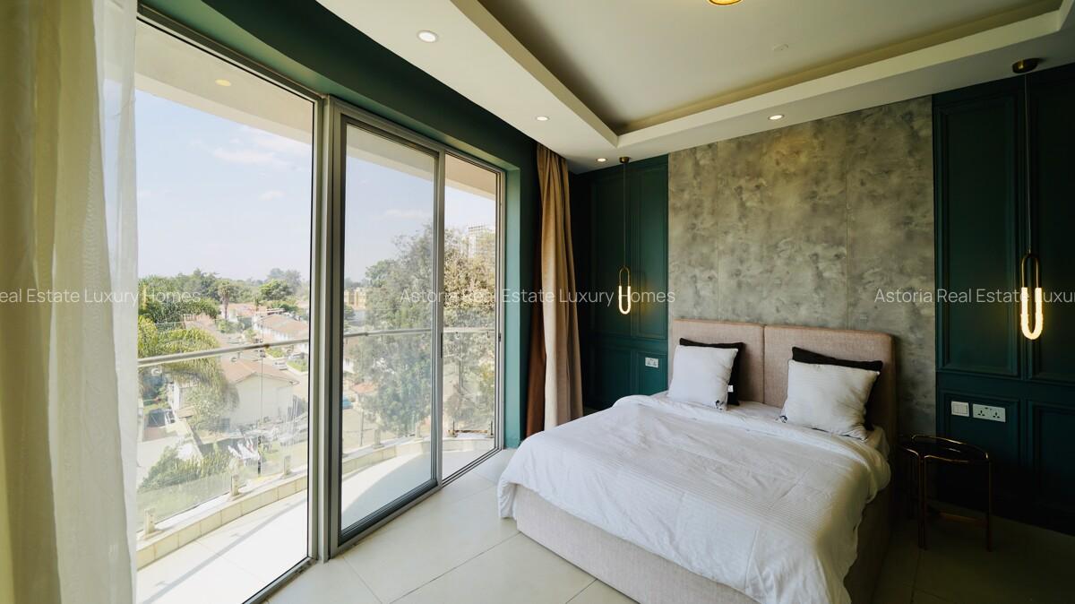 4 Bed Apartment with En Suite at 2026-510 - 7