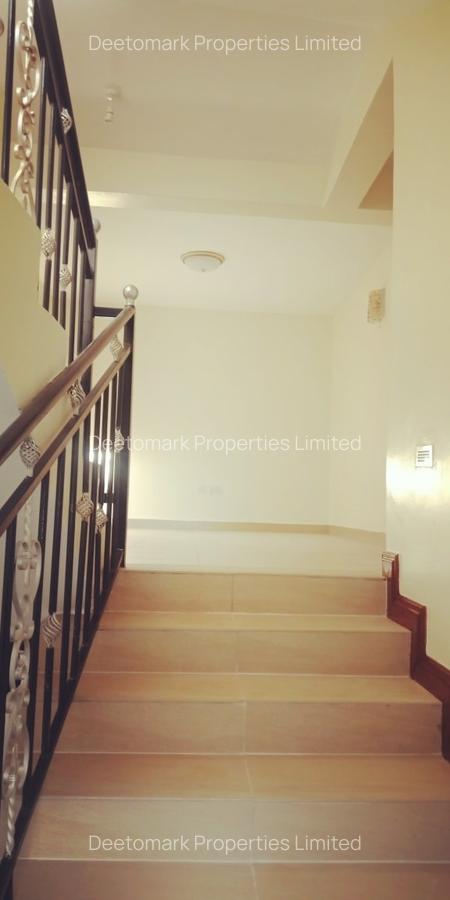 7 Bed Townhouse with En Suite at Dogunit - 11