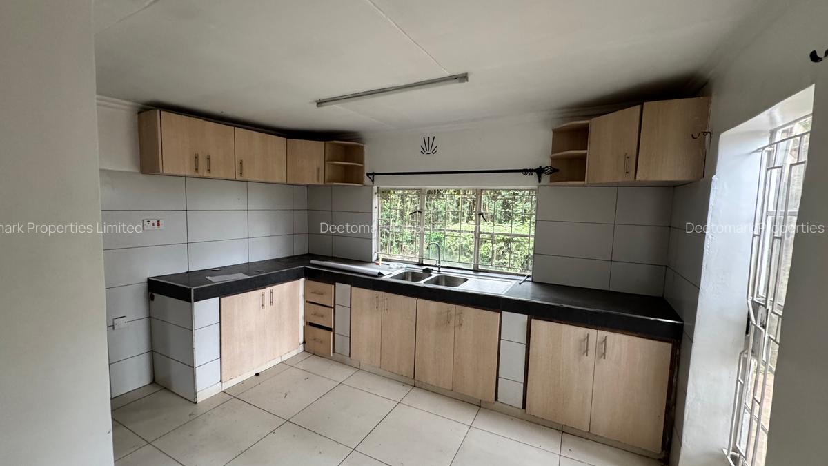 3 Bed House with En Suite at University Road - 13