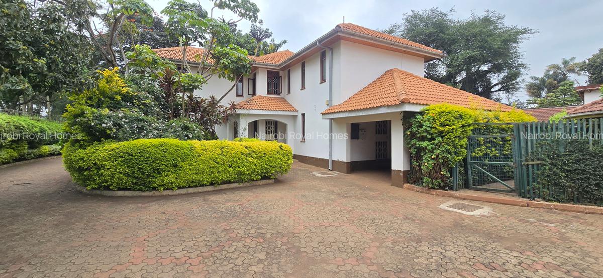4 Bed Townhouse with En Suite at Lavington Green - 4