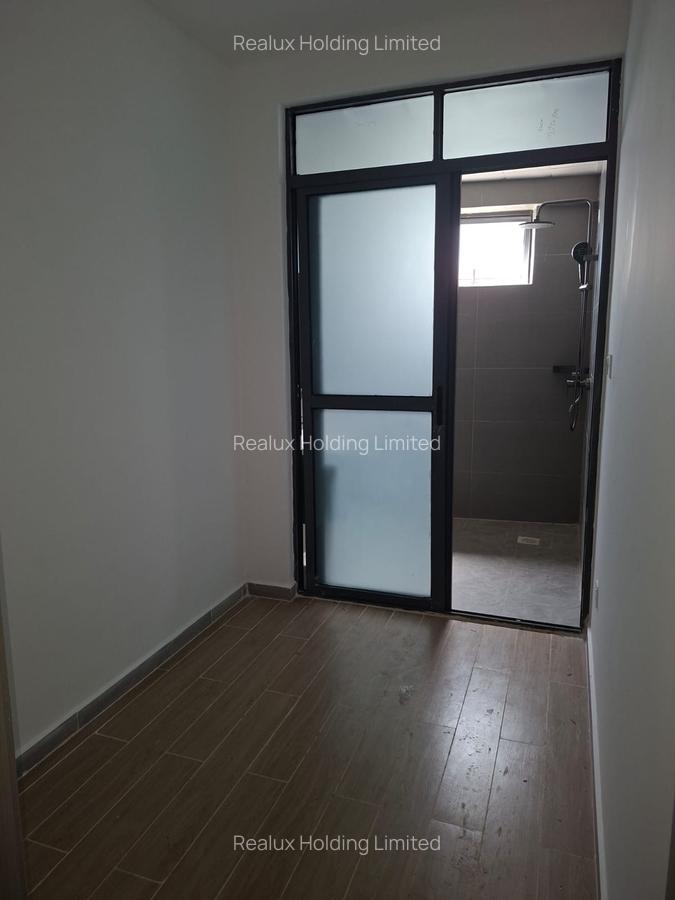 2 Bed Apartment with En Suite in Riverside - 19