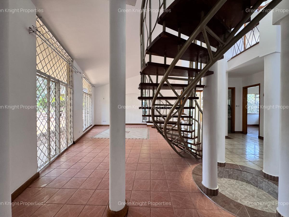 4 Bed Townhouse with En Suite in Kilimani - 10