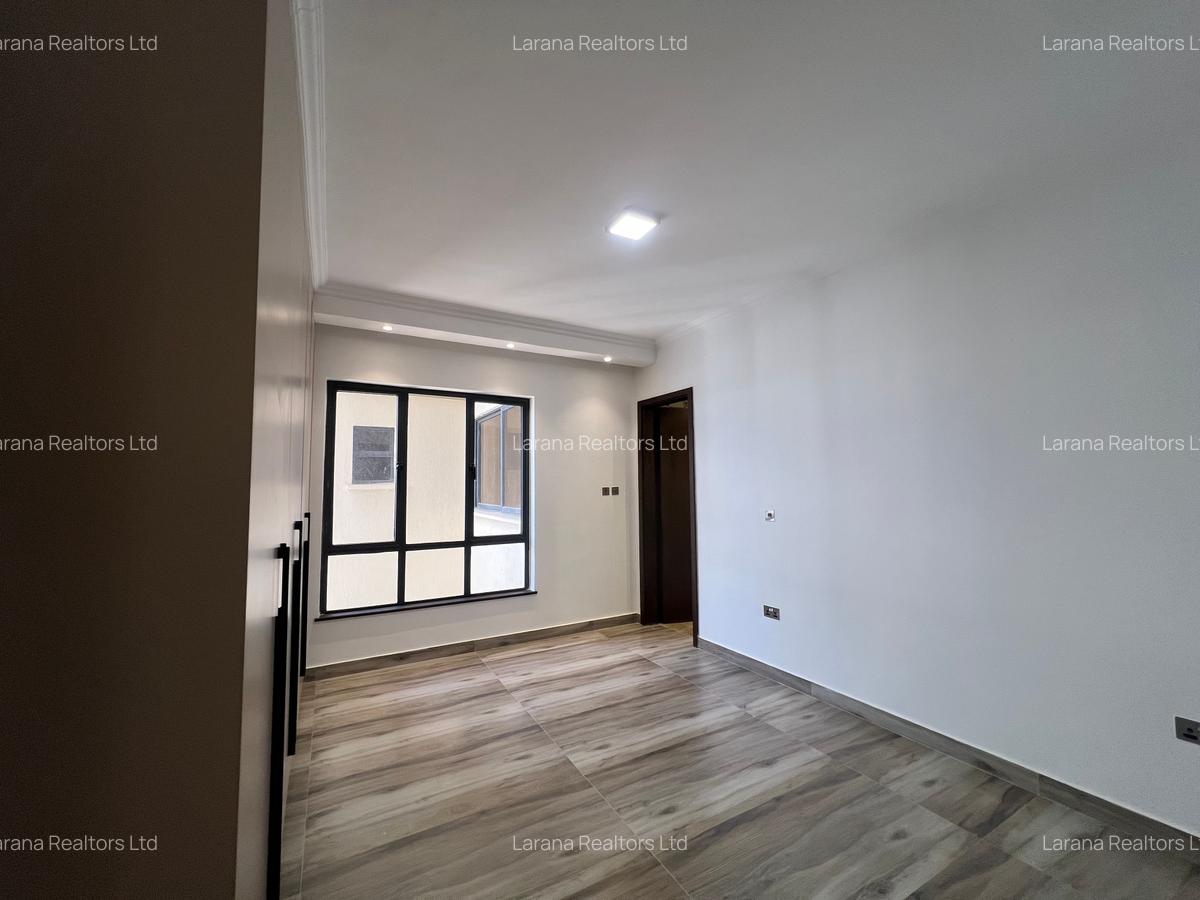 2 Bed Apartment with En Suite at Brookside Dr - 5