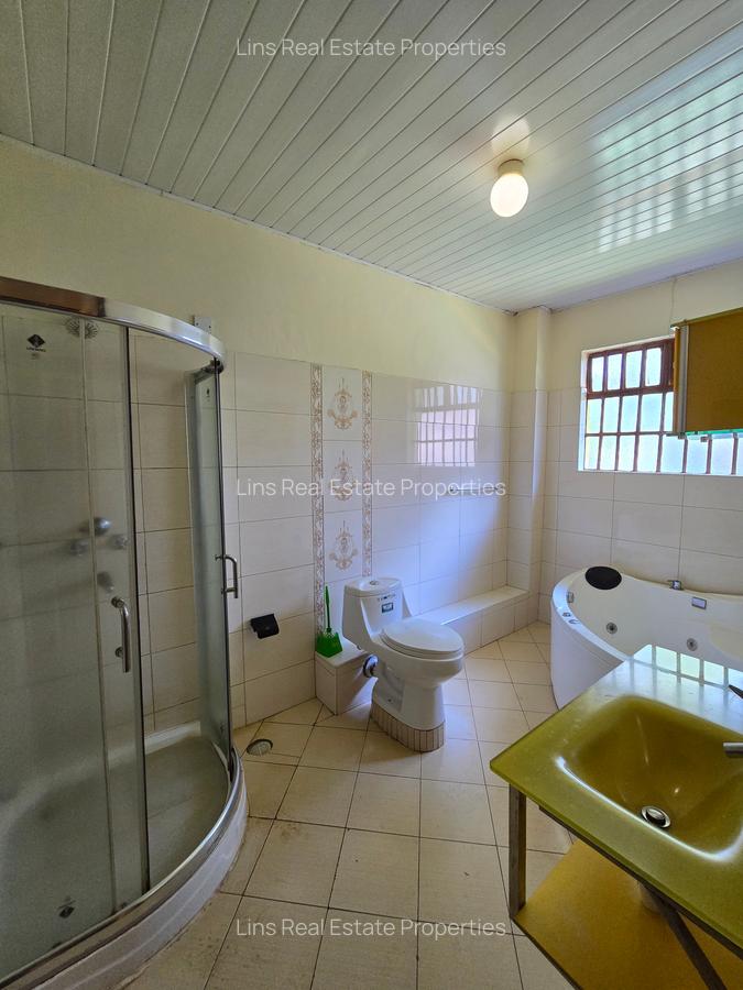 4 Bed House with En Suite in Runda - 11
