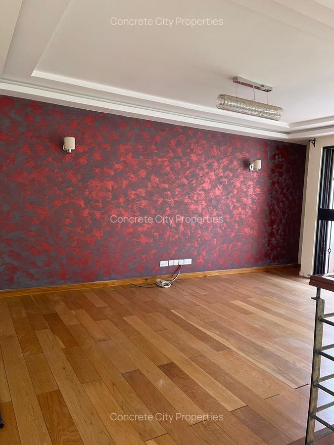 5 Bed Townhouse with Garden in Lavington - 9