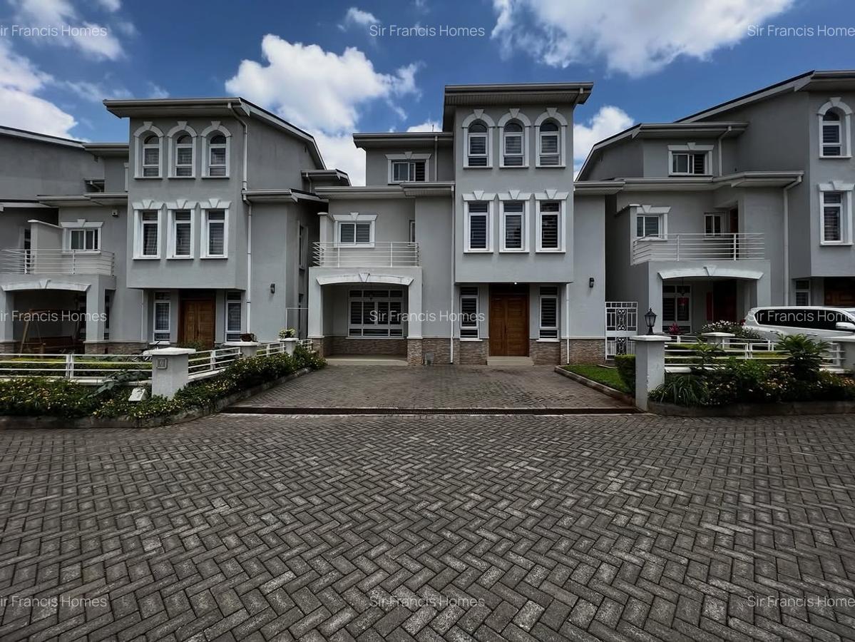 5 Bed Townhouse with En Suite at Lavington - 11
