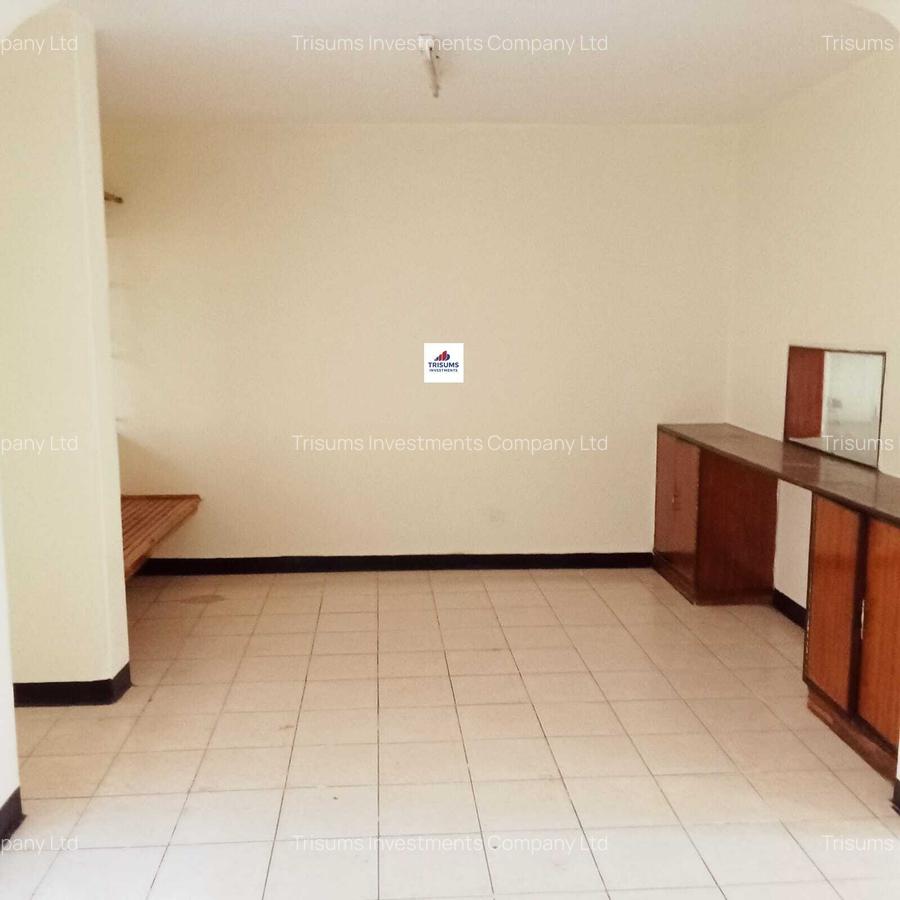 3 Bed Townhouse with En Suite in Parklands - 5