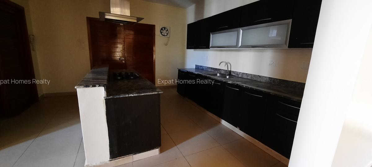 5 Bed Villa with En Suite in Lavington - 8