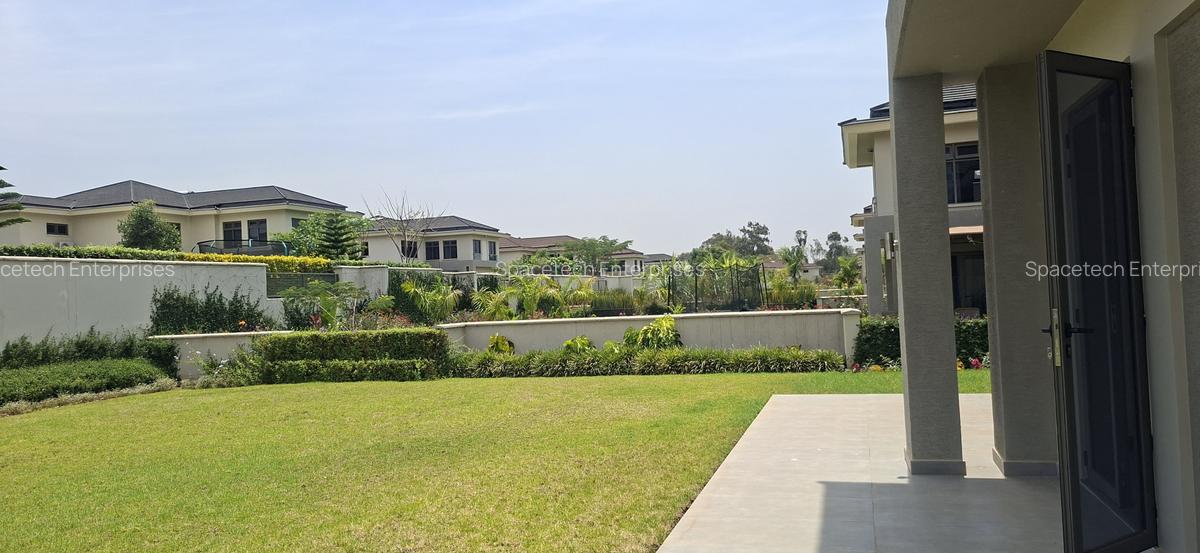 4 Bed Townhouse with En Suite in Karen - 20