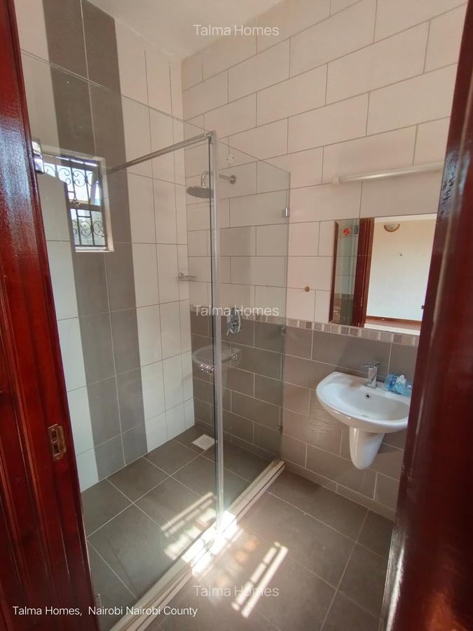 4 Bed Townhouse with En Suite at Westlands - 4