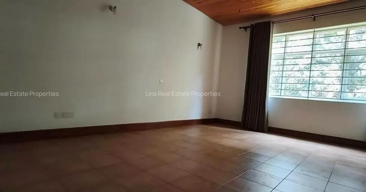 5 Bed Townhouse with En Suite in Rosslyn - 11