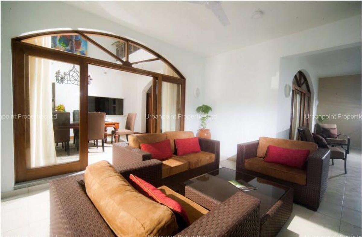 4 Bed House with En Suite in Nyali Area - 7