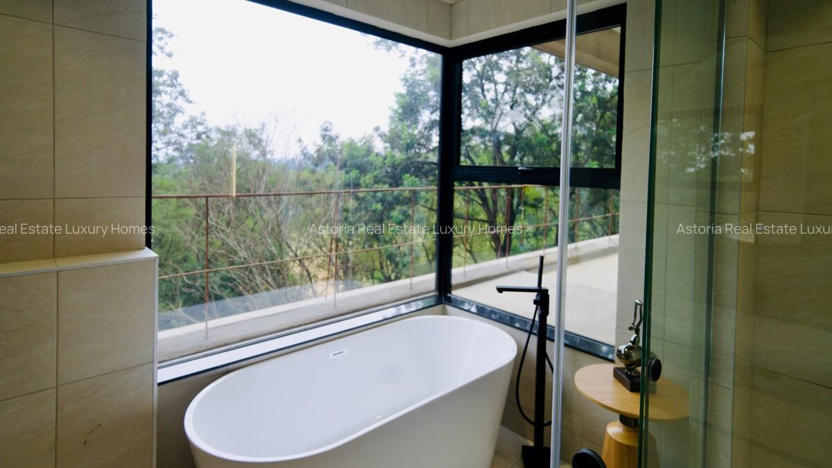 3 Bed Apartment with En Suite at 2026-397 3 Bed - 1
