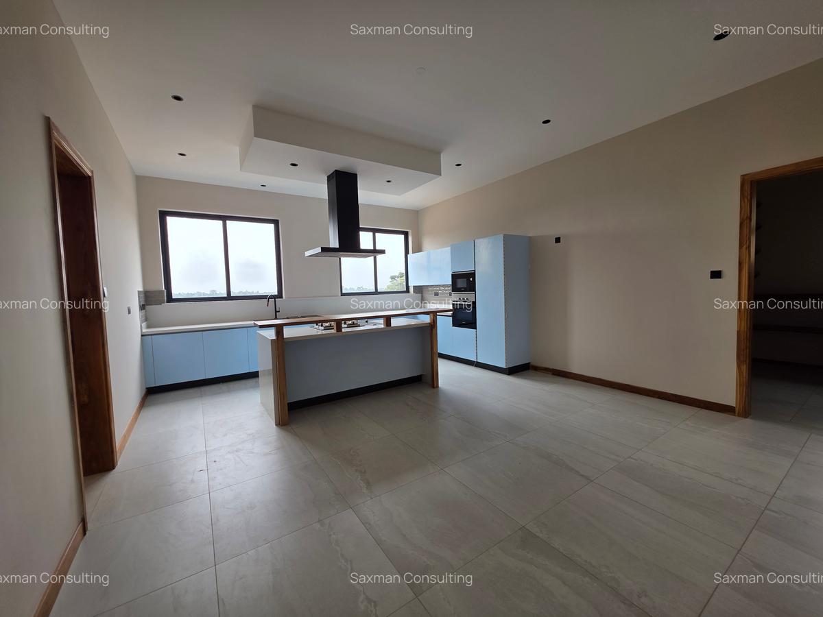 4 Bed Apartment with En Suite in Loresho - 9