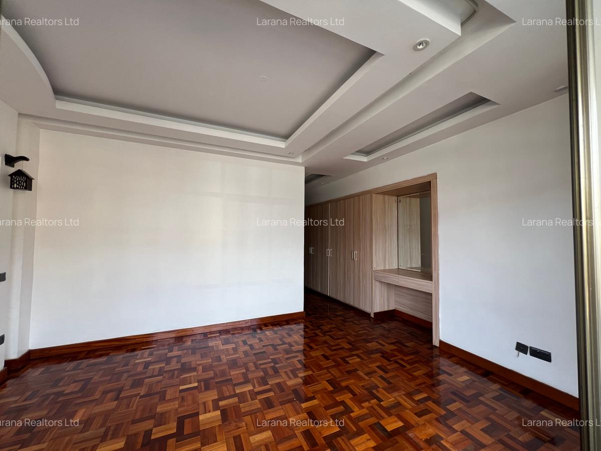 2 Bed Apartment with En Suite at Othaya Rd - 11