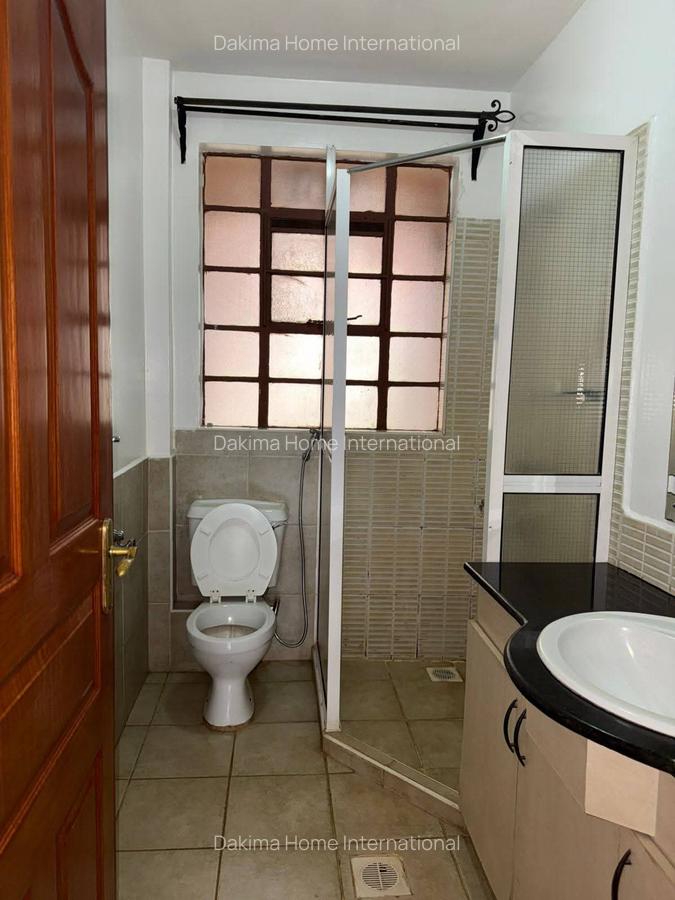 2 Bed Apartment with En Suite in Rhapta Road - 12