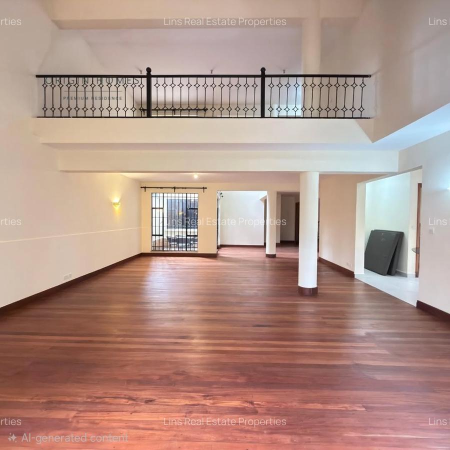 5 Bed Townhouse with En Suite in Lavington - 3