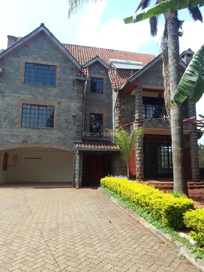 5 Bed Townhouse with En Suite in Lavington - 1