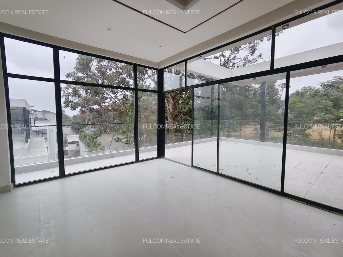 6 Bed Villa with En Suite in Lavington - 15