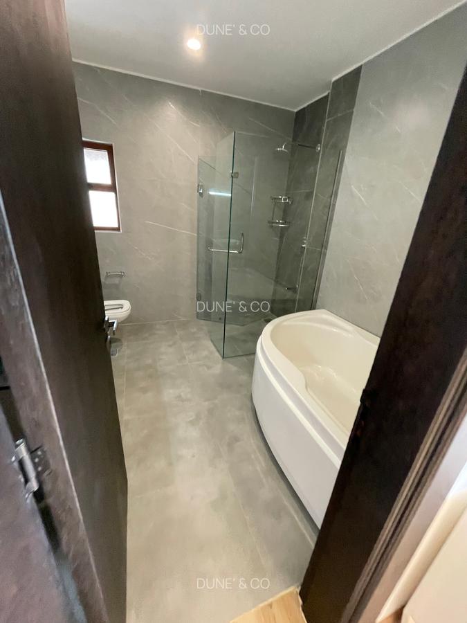 Serviced 3 Bed Apartment with En Suite in Kileleshwa - 15