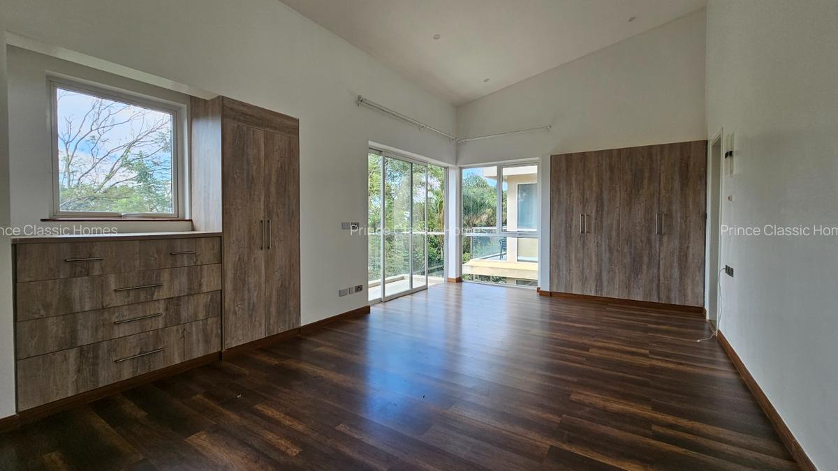 5 Bed Townhouse with En Suite in Lavington - 7
