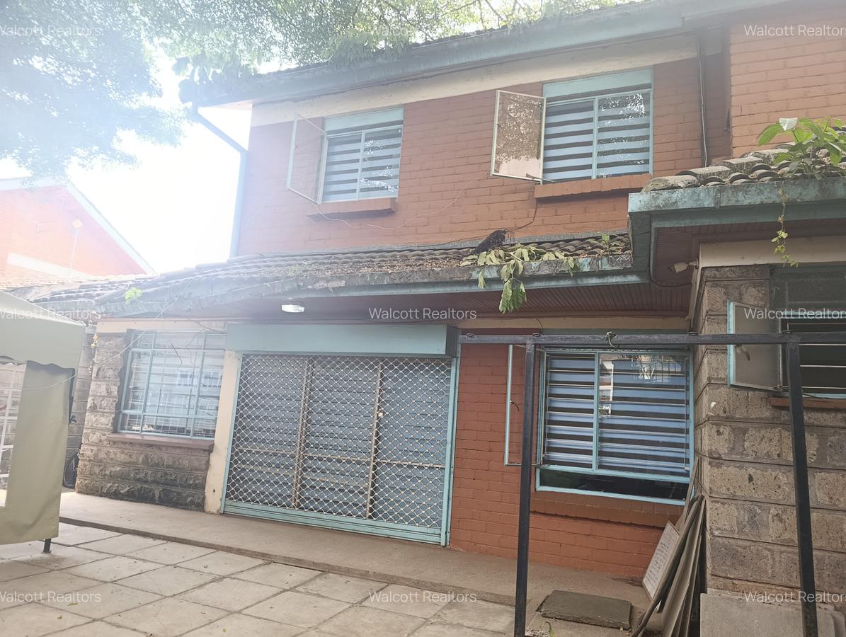 4 Bed Townhouse with En Suite in Kileleshwa - 4