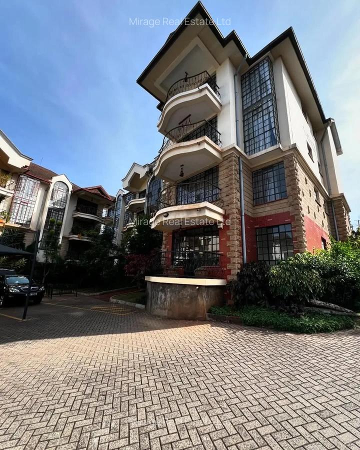 3 Bed Apartment with Swimming Pool in Riverside - 18